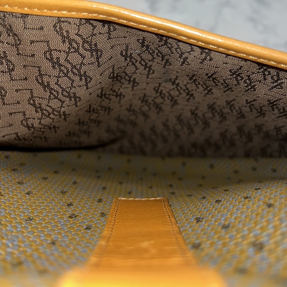 Vintage Authentic YSL Crossbody bag - Picture 9 of 11